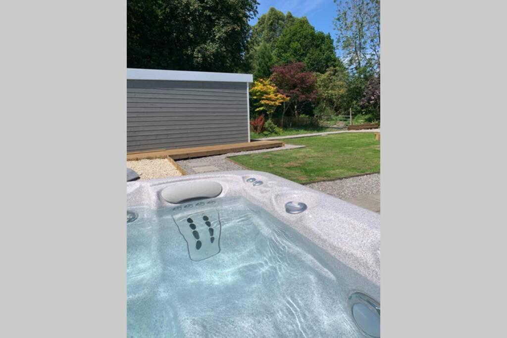 Highland Hottub Retreat, On Nc500 Villa Inverness Kültér fotó